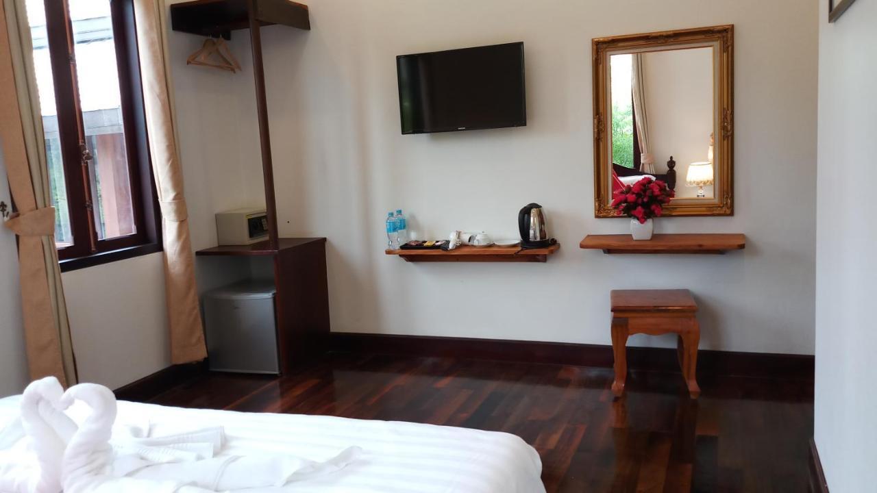 Villa Bouathong Hotels Luang Prabang Bagian luar foto