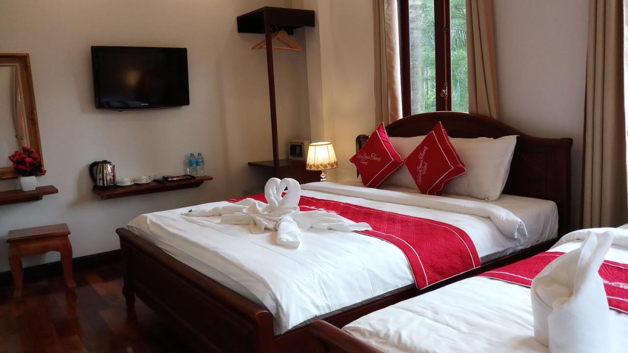 Villa Bouathong Hotels Luang Prabang Bagian luar foto