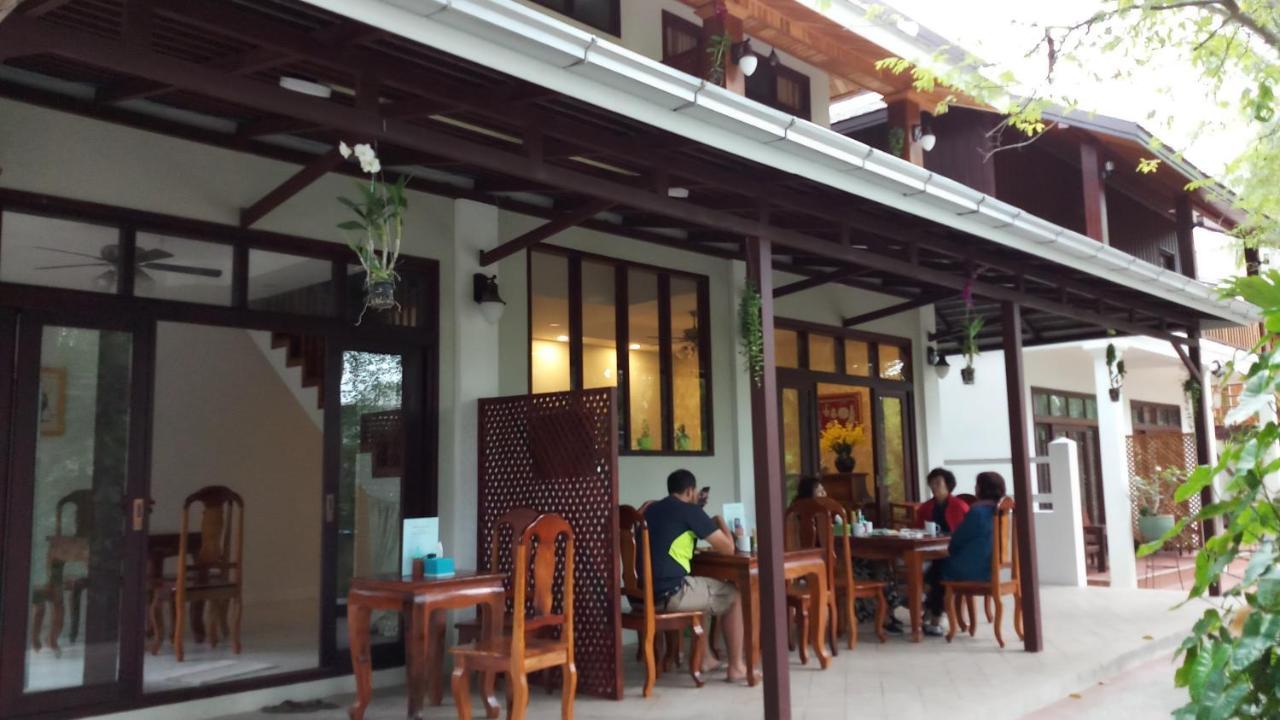 Villa Bouathong Hotels Luang Prabang Bagian luar foto